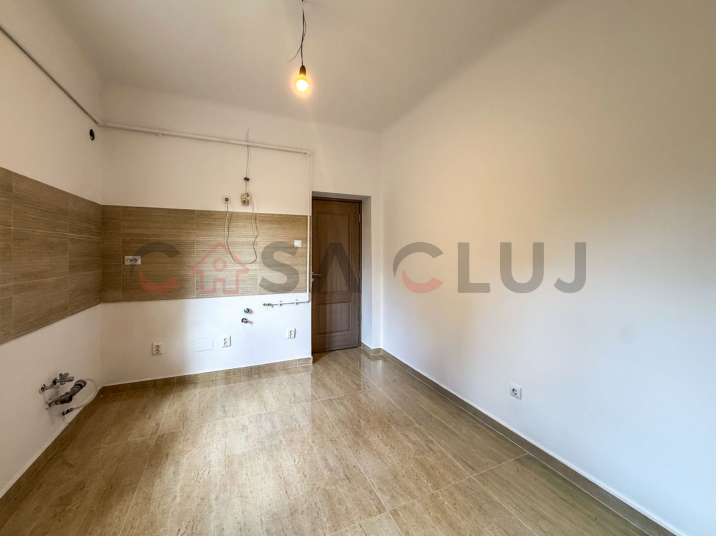 3 camere, finisat modern, etaj 1, central - Poză 6