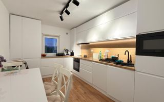 Apartament cu 4 camere decomandate, etajul 1, bloc reabilitat! - Poză 2