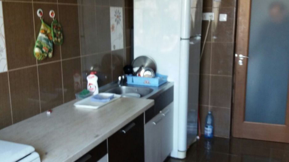 BRASADAS închiriază ap 2 cam decomandat Et 5/7 - Unirii. - Poză 7