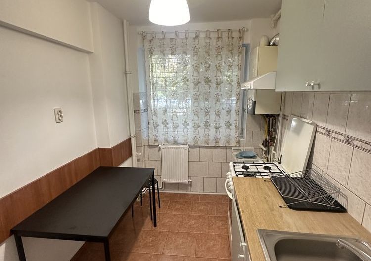Apartament 2 camere cu centrală proprie – 3 min de metrou Favorit - Poză 5