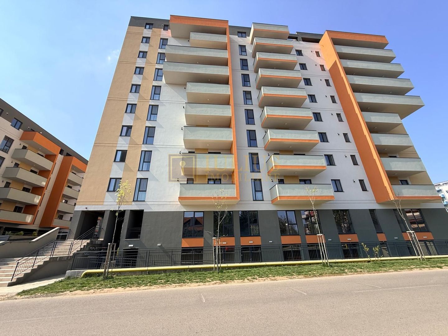 2 camere, Torontalului, loc de parcare inclus, prima inchiriere - Poză 1