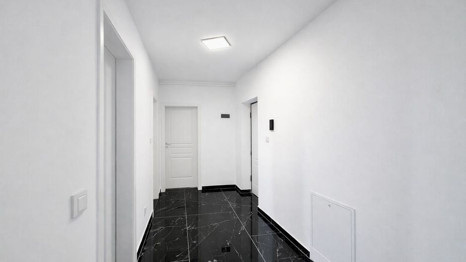 Apartament Modern cu 2 Camere în Giroc, locație Excelentă - Poză 4