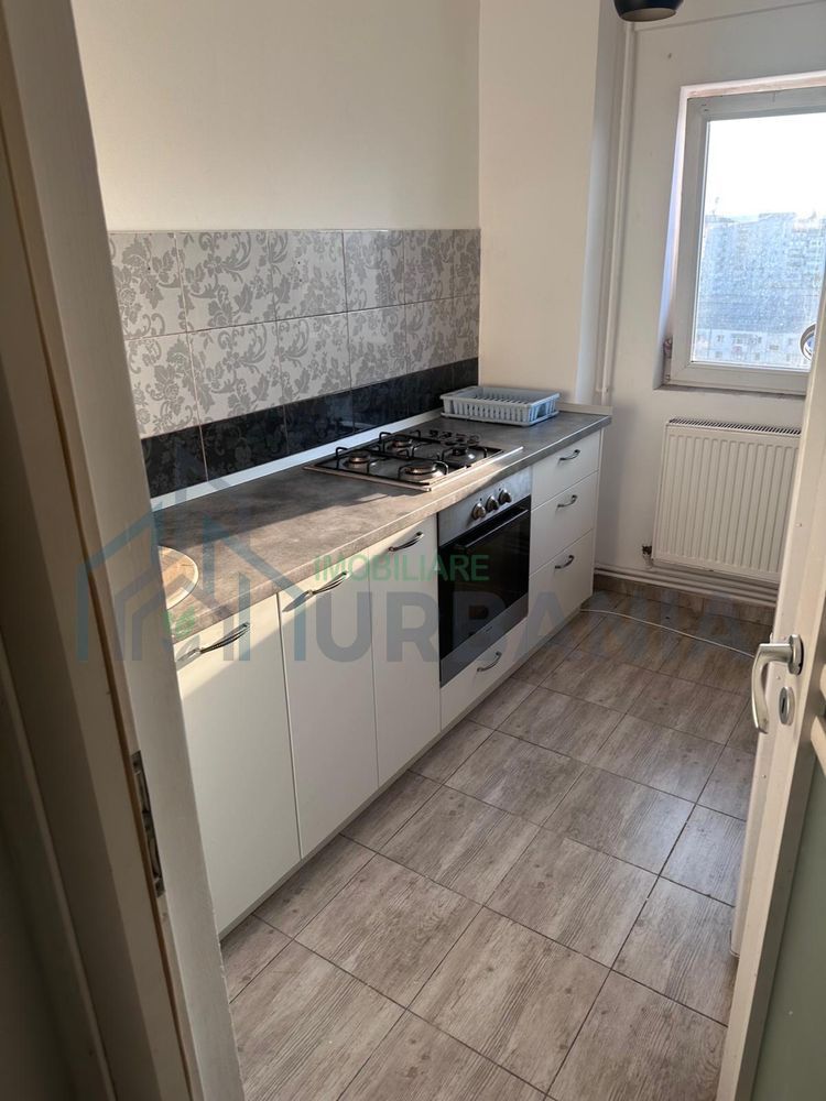 Apartament renovat, decomandat, 3 camere, de închiriat în Iași - Poză 4