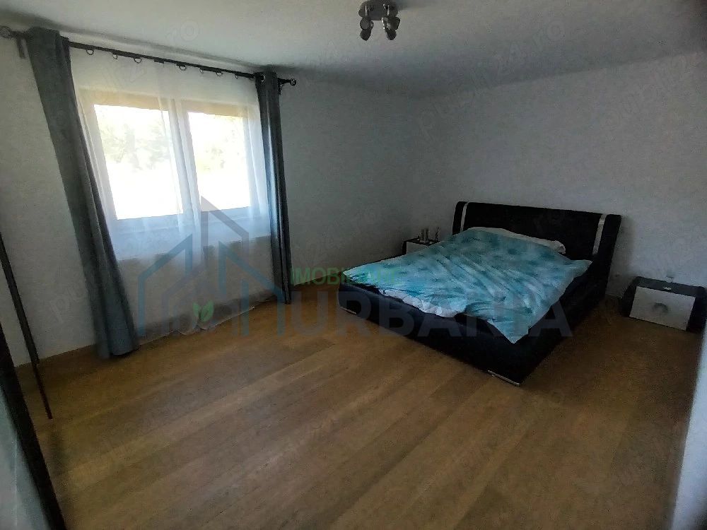 Casă modernă, 4 camere, curte generoasă, Poiana (Deleni) - Poză 3