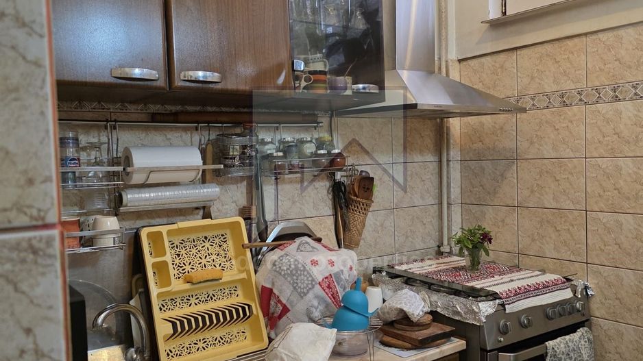 Vanzare apartament 4 camere - Sebastian - Vulcan - Poză 29