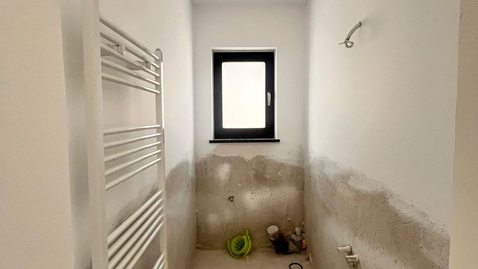 Apartament cu 3 Camere  78 mpI Suceava/Complex La Stejari I1400E/Mp - Poză 12