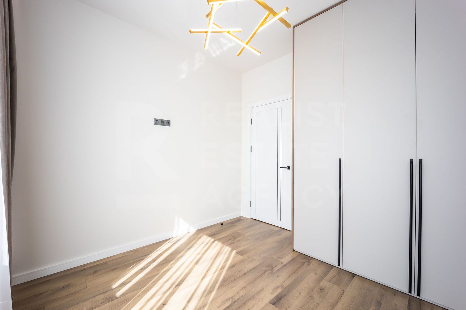 Vânzare apartament 2 camere 65 mp, str. Durlești - Poză 8