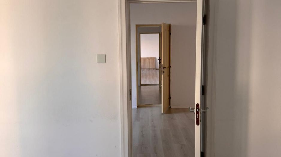 Cladire birouri / spatiu comercial - 584 mp  - Comision ZERO - Poză 16