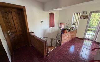 Casă P+E+Pod înalt, teren 574 mp, garaj și fotovoltaice – Zona Lipovei - Poză 7