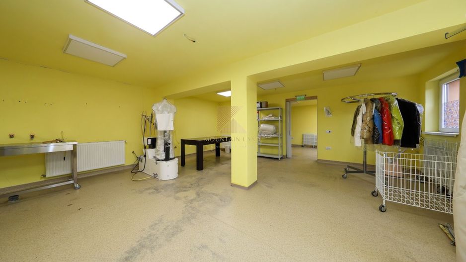 Proprietate mixtă cu spațiu comercial și locuință, Cristian - Poză 3