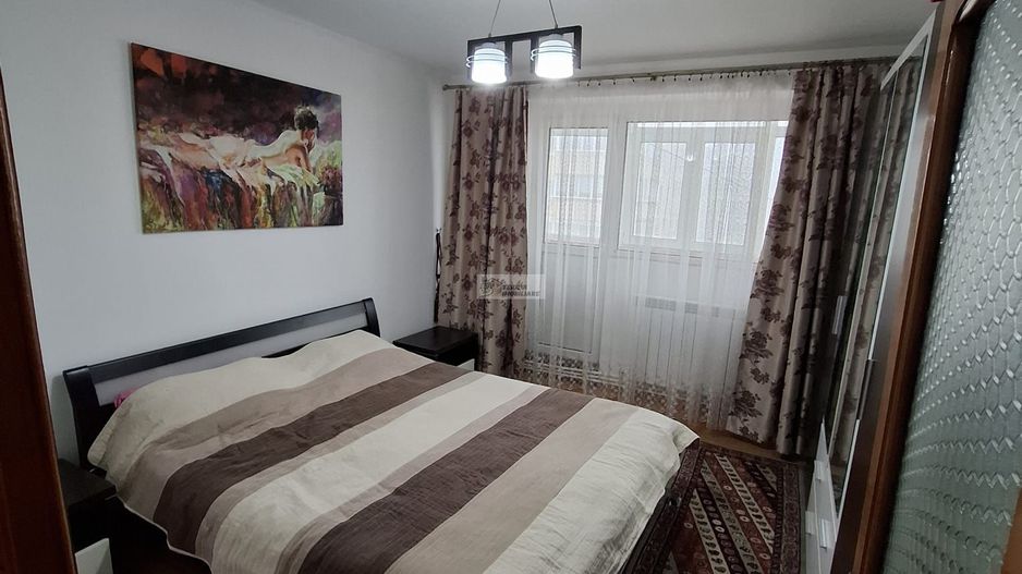 Se vinde apartament 3 camere/ultracentral/Focsani - Poză 6