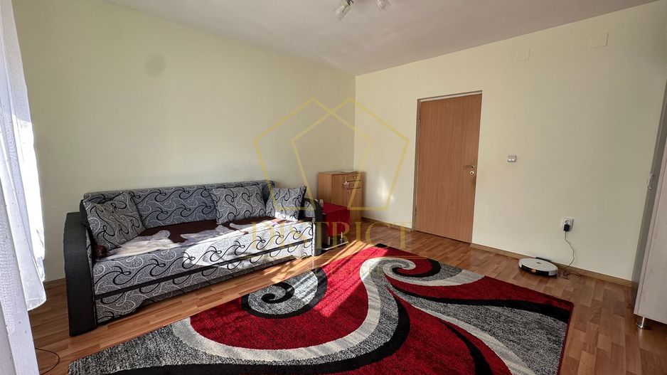 Casă Indiviudala cu 3 camere si 755 mp de teren in Giroc la asfalt. - Poză 7
