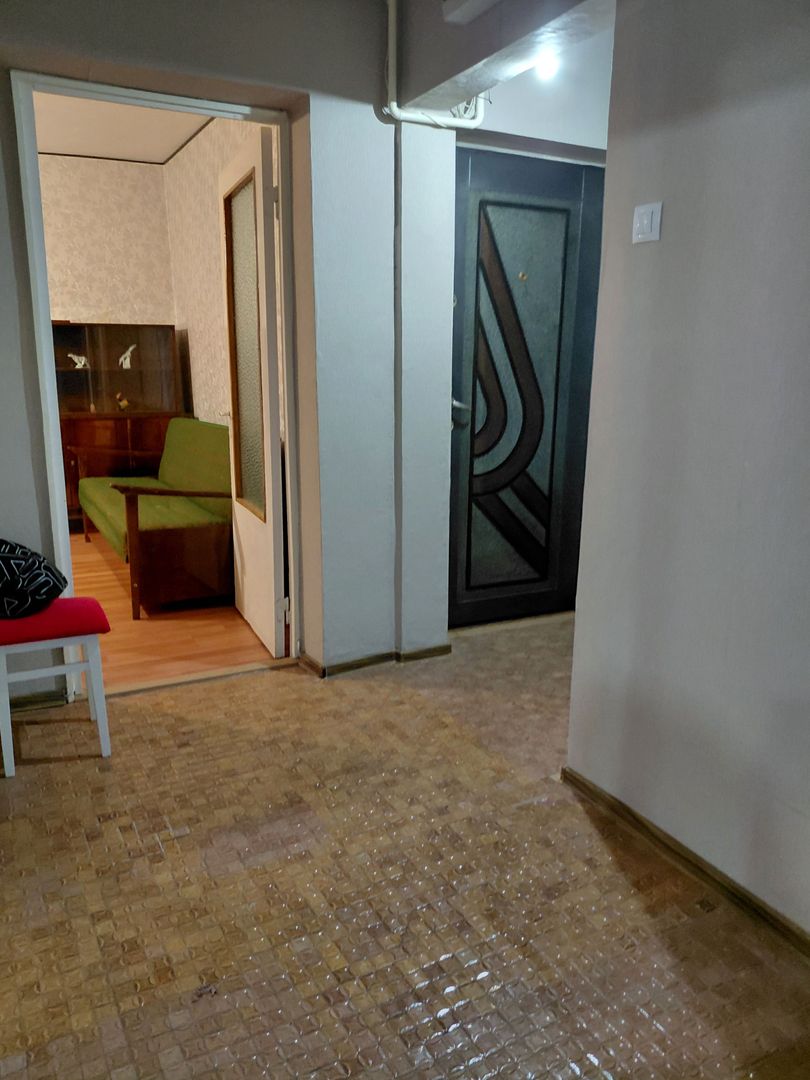 Apartament 3 camere decomandat 68 mp Galati zona IREG - Poză 12