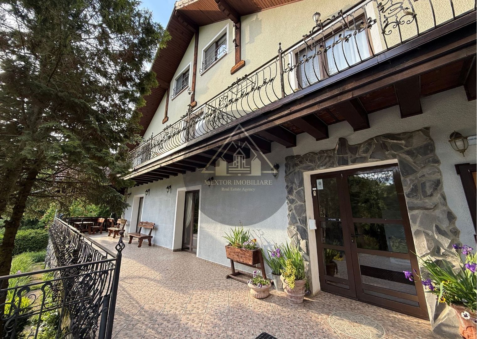 Afacere la cheie, Han, Pensiune, Restaurant - Poză 4