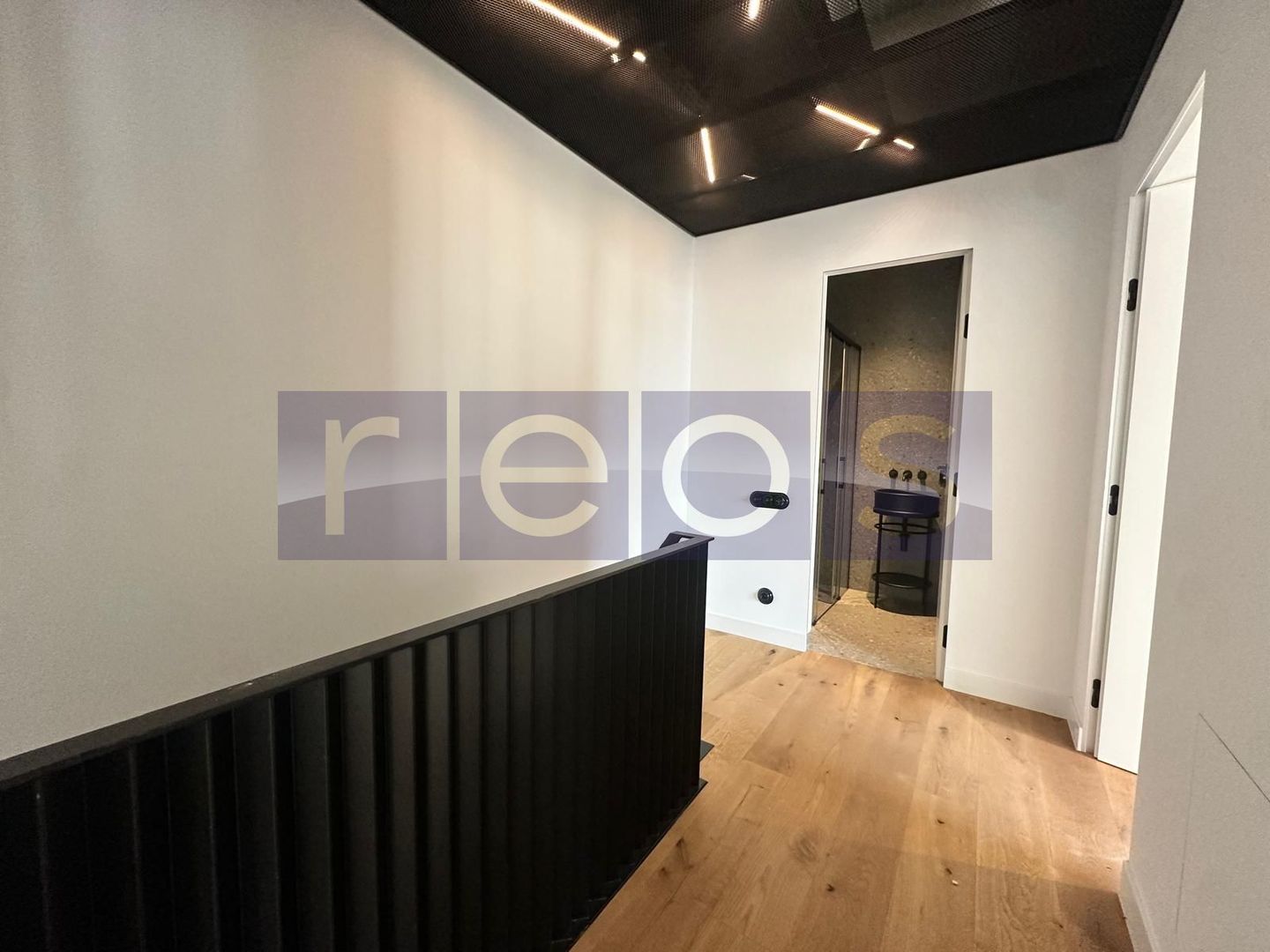 DE VANZARE PENTHOUSE 185MP | 4 CAMERE | DESIGN DEOSEBIT | FINISAJE LUX - Poză 16