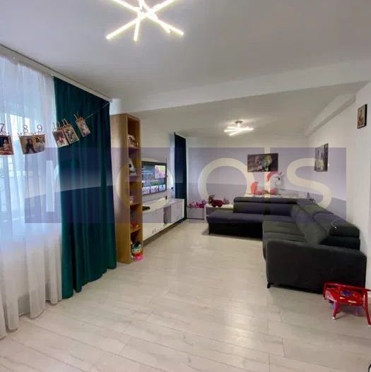 DE VANZARE DUPLEX 93MP PLUS CURTE 200 MP - Poză 1