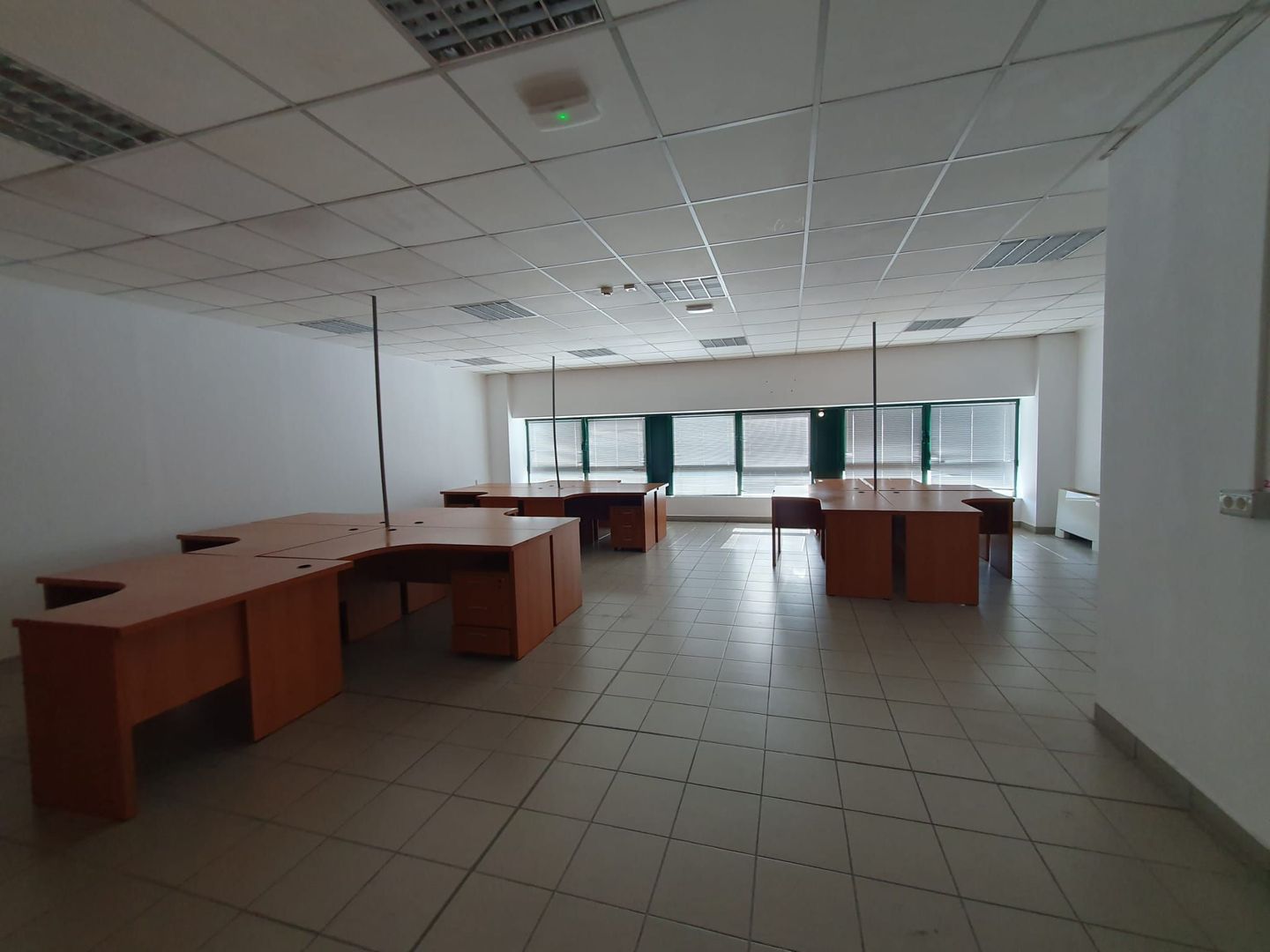 Hala productie /depozitare -zona C.  Sagului - Poză 6