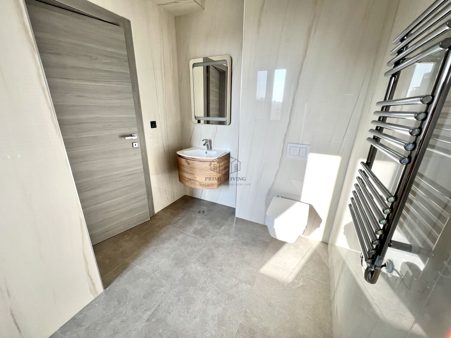 APARTAMENT DEOSEBIT CU 3 CAMERE LA VANZARE CU VEDERE LA LAC - Poză 18