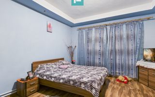 Casă cu 3 camere și teren de 700 mp în Cermei - Poză 3