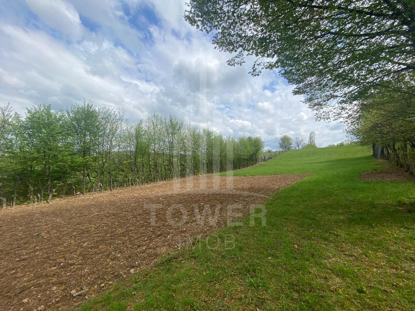 Teren 1200 mp în Tocilele de Sus – priveliște panoramică, utilități la stradă - Poză 7