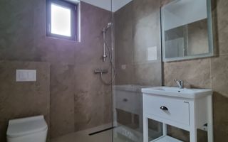 Reședință Modernă cu Finisaje Distinse - Poză 47