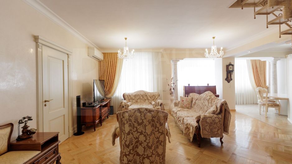 Vânzare, penthouse, 4 camere, str. Ion Creangă. Buiucani - Poză 1