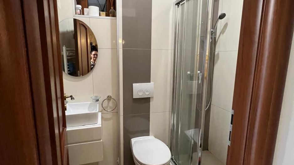 Apartament 3 camere, garaj si boxa - zona Centrala-Prefectura - Poză 19