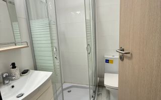 3 camere intr-o cladire cu arhitectura deosebita - Poză 12