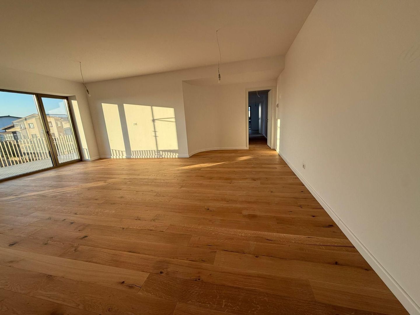 APARTAMENT 4 CAMERE NOU | 2 TERASE | BANEASA | COMPLEX LANGA LAC - Poză 1