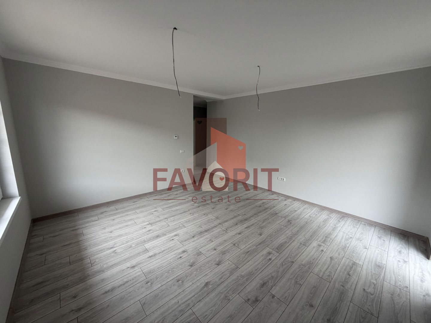 Gradina in CF. Decomandat. Finisaje superioare - Poză 3
