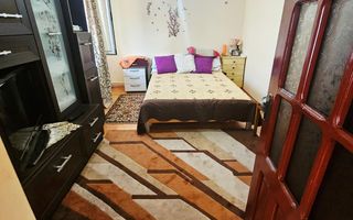 🏡 Casă spațioasă cu 9 camere în Strejnicu – pentru locuință, birouri - Poză 95