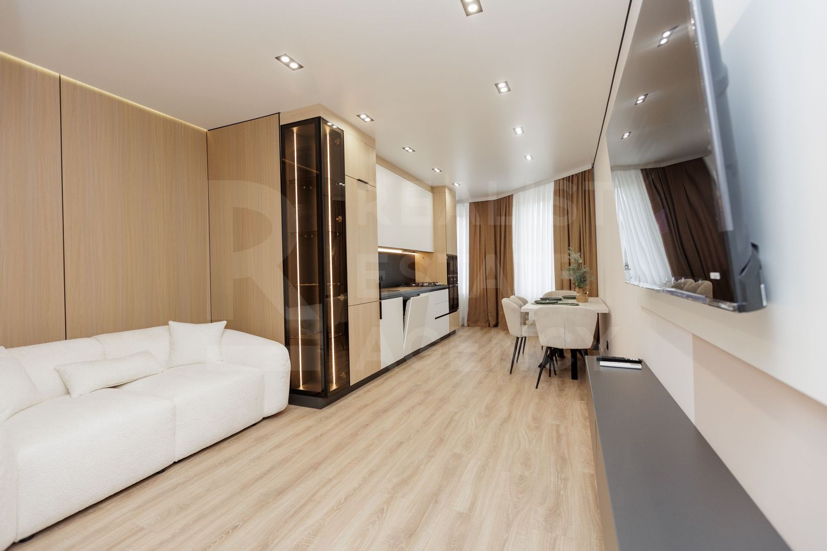 Vânzare, apartament, 2 dormitoare+living, str. Ioana Radu, Buiucani - Poză 9