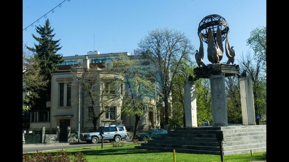 Apartament in vila Capitale - Poză 1