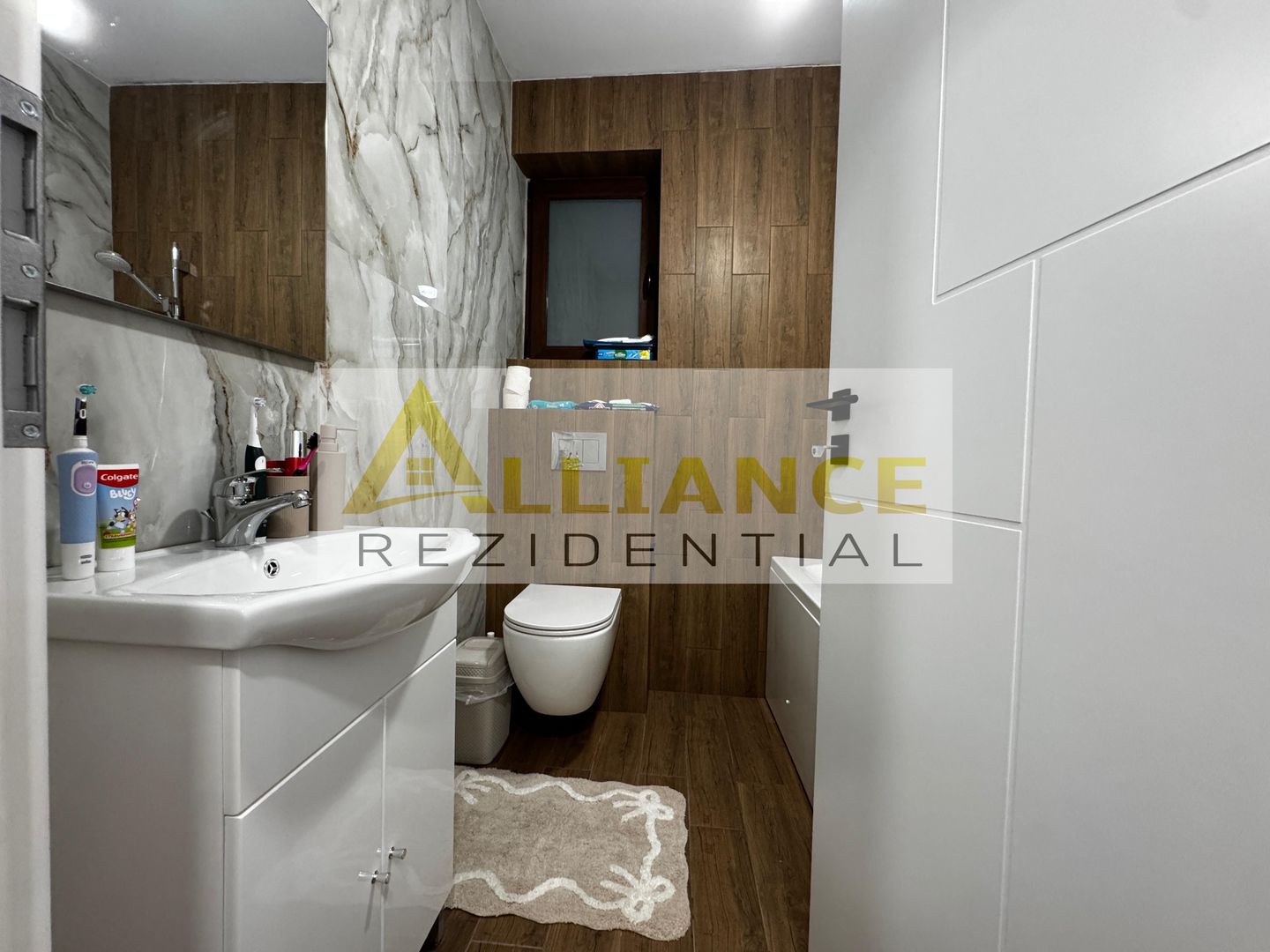 Vila de vanzare-5 camere-3 bai-500 M de STV - Poză 24