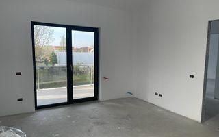 Vilă spațioasă Tunari | Curte mare | Complex închis - Poză 16