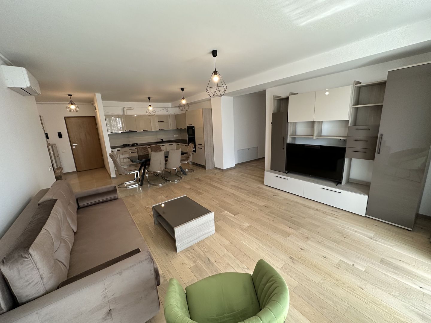 Apartament bloc nou 3 camere - parcare subterana - Poză 2