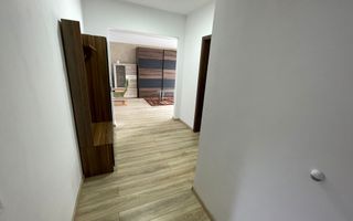 Apartament cu o camera mobilat si utilat- Balcon mare, lift - Poză 11
