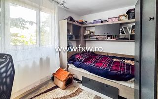 Apartament 3 camere semidecomandat, mobilat și utilat modern - Poză 3