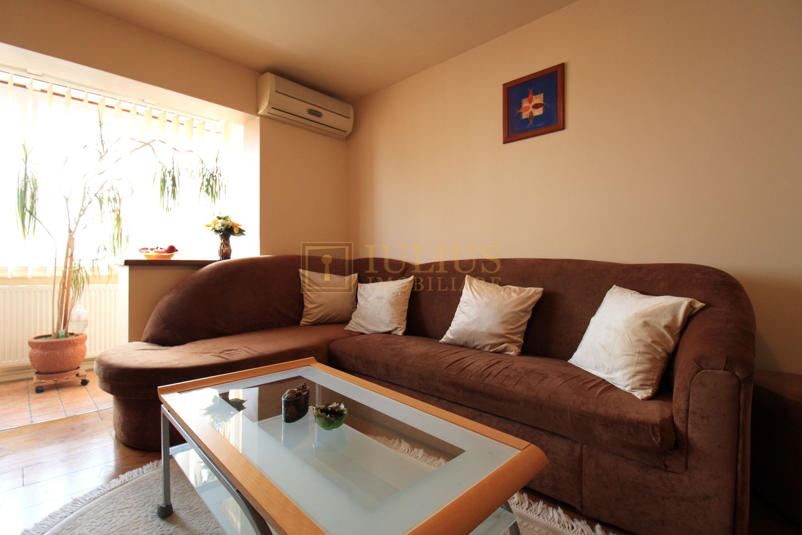 3 camere, centrala proprie, zona Olimpia. - Poză 1