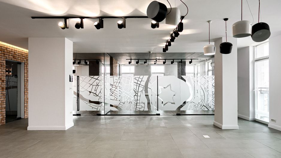 Spațiu birou în Arad ultracentral cu parcare - Poză 1