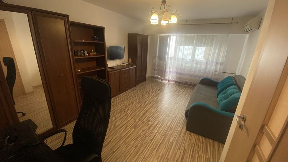 Garsonieră 42 mp, etaj mic, bloc reabilitat, Vitan Mall - Poză 1