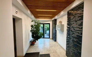 Apartament decomandat deosebit 3 camere 2 bai bloc 2020 cu parcare - Poză 15