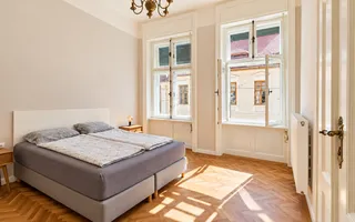 Apartament spectaculos de închiriat 4 camere 4 băi Centrul Istoric - Poză 21