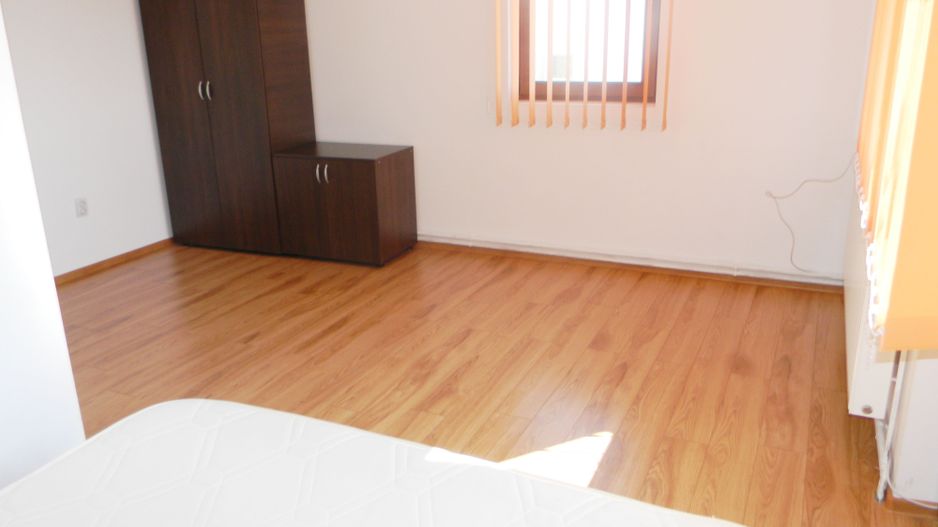 Vila mobilata si teren 1200mpBrasov-Harman - Poză 5