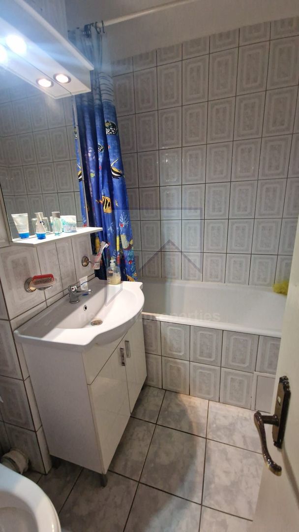 Vanzare 3 camere, Titan -  Aleea Barajul Sadului - Poză 7