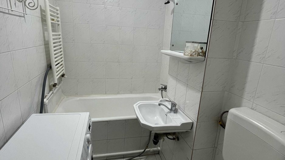 Garsoniera decomandata, centrala proprie, AC, zona Penny Fizicienilor - Poză 6