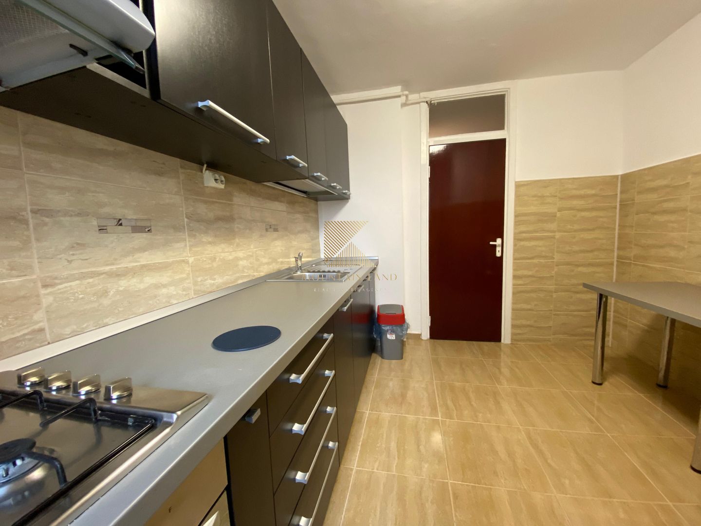 Apartament de 3 camere | 2 bai | decomandat | Petfriendly | Cosmos 1 - Poză 2