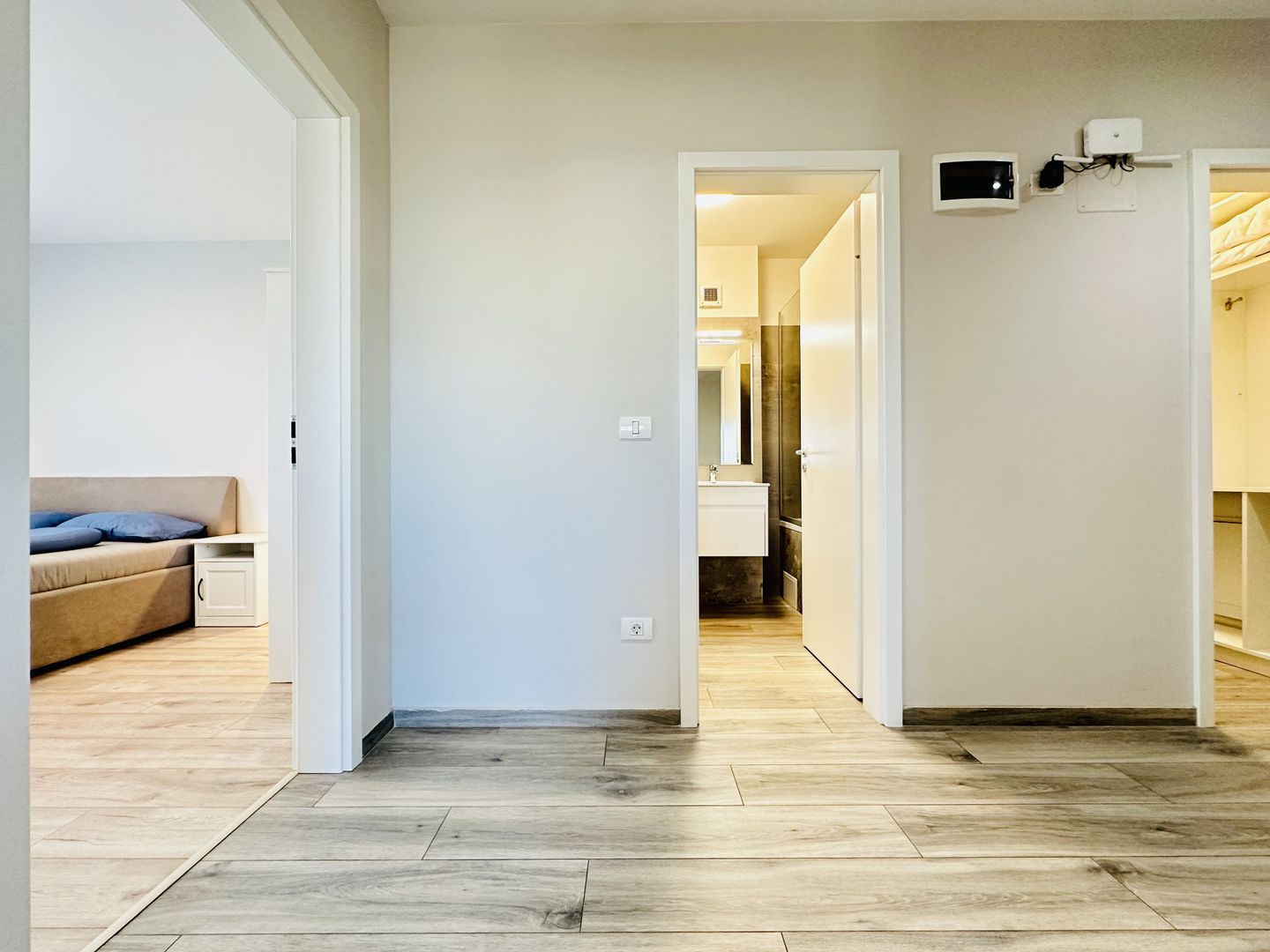 Prima inchiriere - Segmentul Premium | 62 mp, 2.5 camere - decomandat - Poză 5