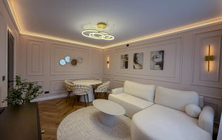 Apartament 2 camere ultracentral, renovat integral – Zona Bizo
