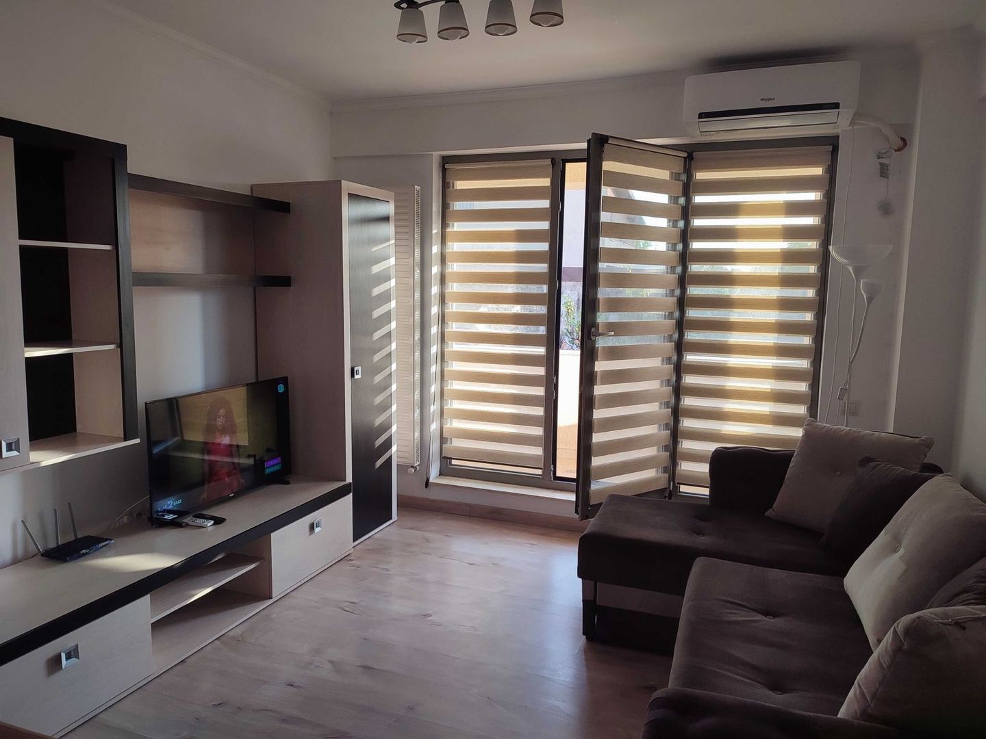 AP. 3 CAMERE BUCURESTII NOI, LOC PARCARE, BLOC NOU, METROU 5 MINUTE - Poză 1